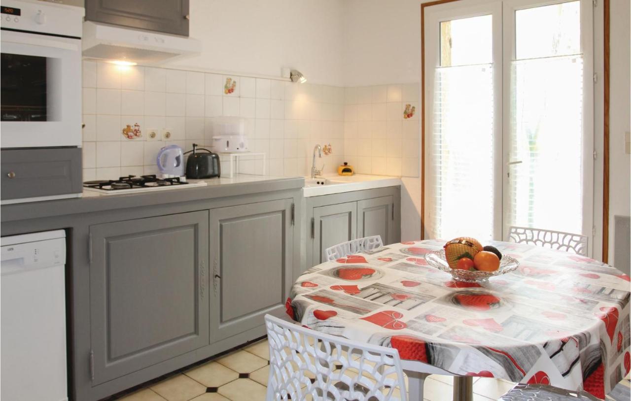 Stunning Home In Saint Trinit With 2 Bedrooms Sault-de-Vaucluse Eksteriør bilde